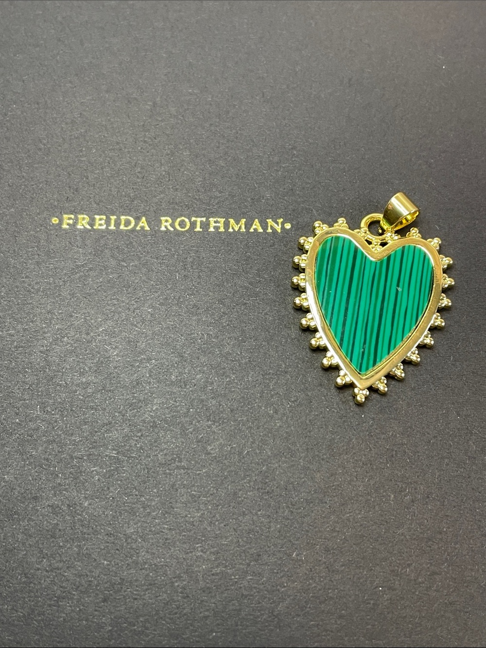 Freida Rothman Green Agate Heart Necklace Pendant - Picture 3 of 8